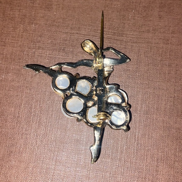 Vintage brooch/pin ballerina mother of pearl gold tone - Picture 3 of 12